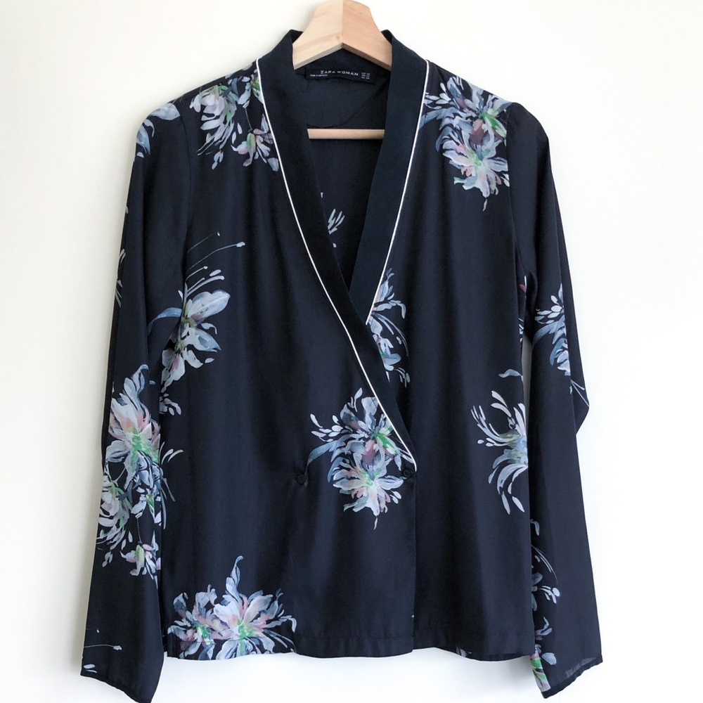 ZARA Woman Navy Floral Mulberry Silk Kimono Blouse